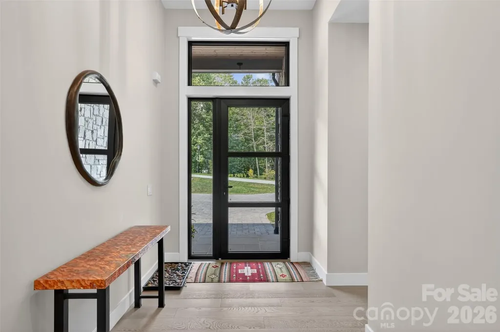 422 Ascension Valley Horse Shoe NC 28742