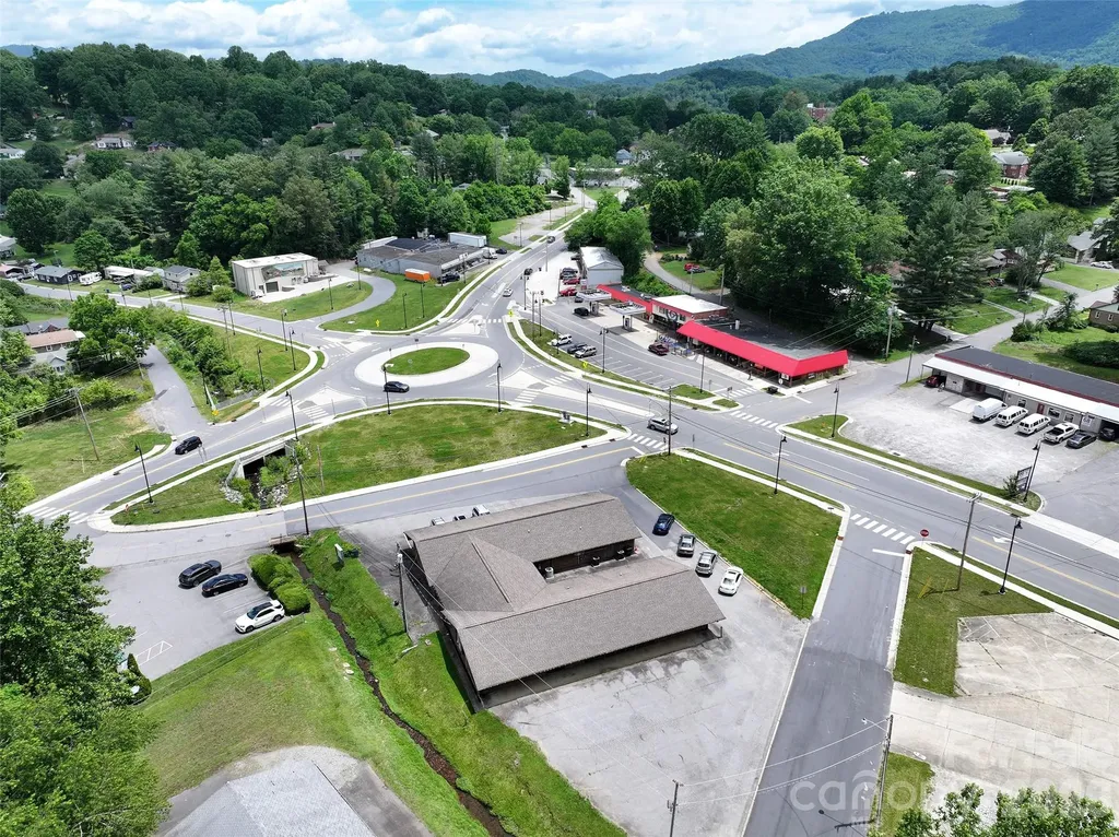 34 Maple Street Waynesville NC 28786