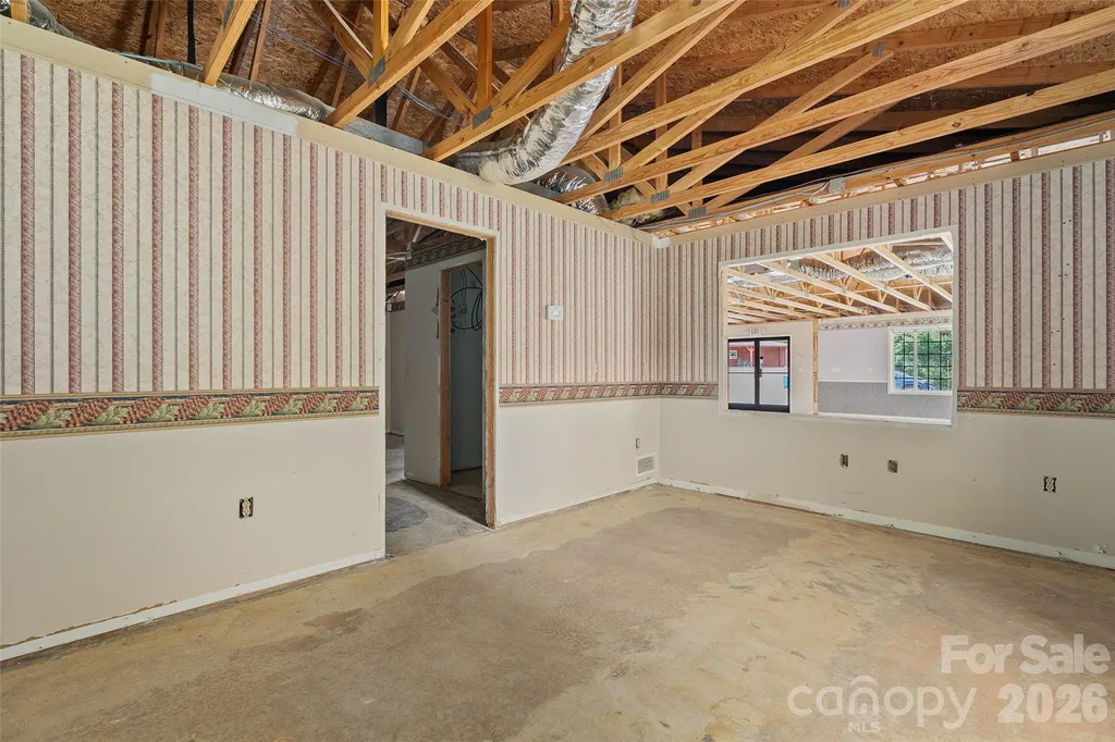 34 Maple Street Waynesville NC 28786