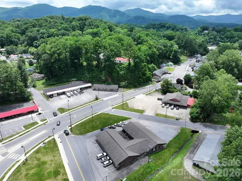 34 Maple Street Waynesville NC 28786