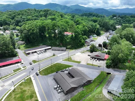 34 Maple Street Waynesville NC 28786