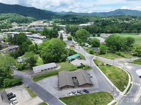34 Maple Street Waynesville NC 28786