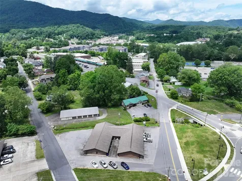 34 Maple Street Waynesville NC 28786