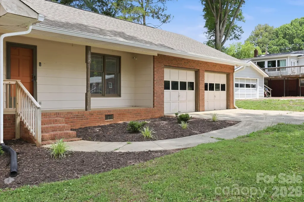 302 S Mccoy Road Salisbury NC 28144