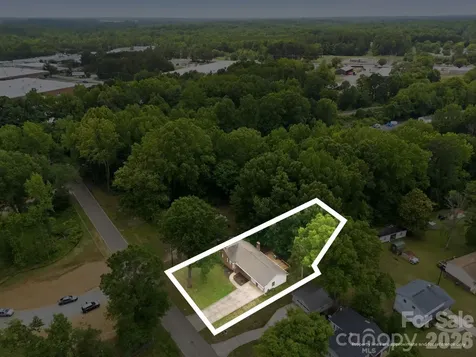 302 S Mccoy Road Salisbury NC 28144