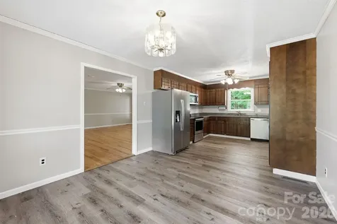 302 S Mccoy Road Salisbury NC 28144