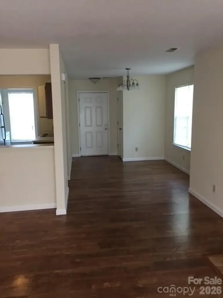 814 Selwyn Oaks Court Charlotte NC 28209