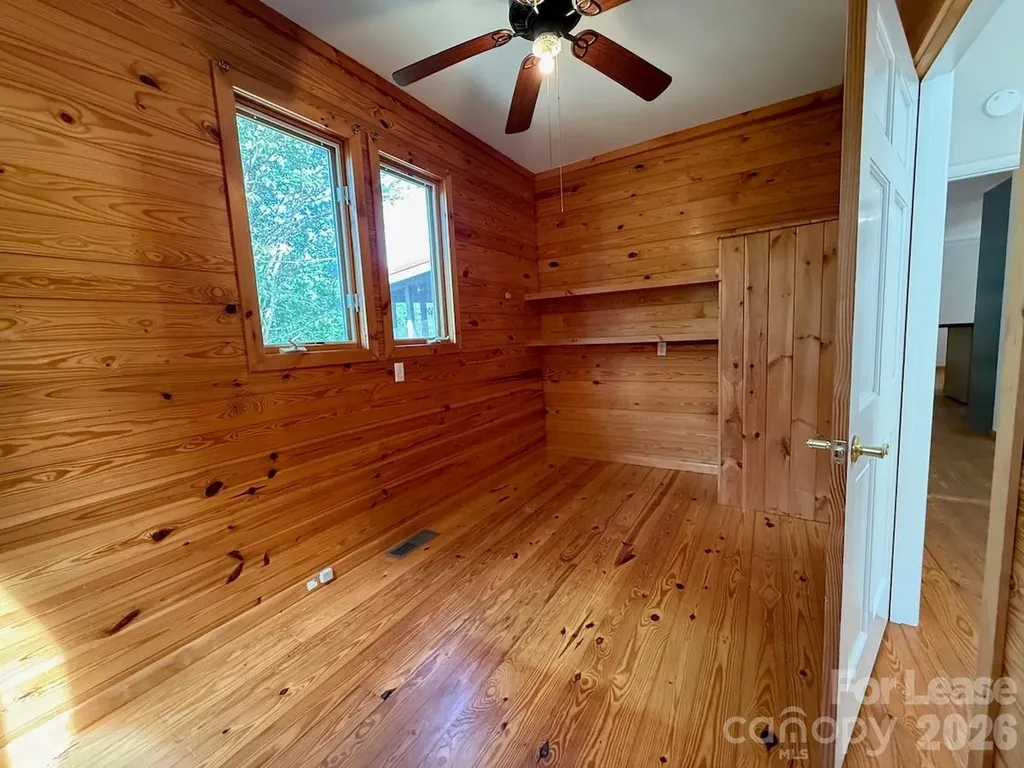 140 Brier Rose Lane Columbus NC 28722