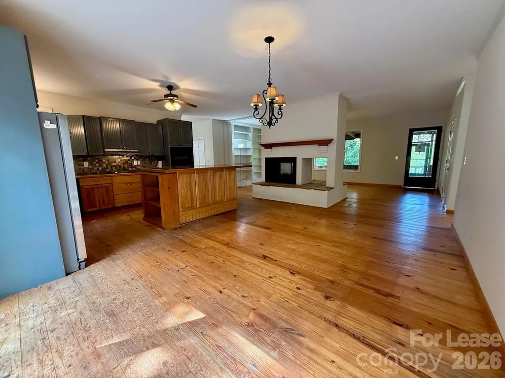 140 Brier Rose Lane Columbus NC 28722