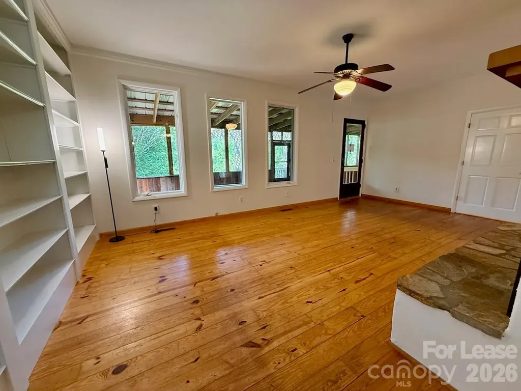 140 Brier Rose Lane Columbus NC 28722