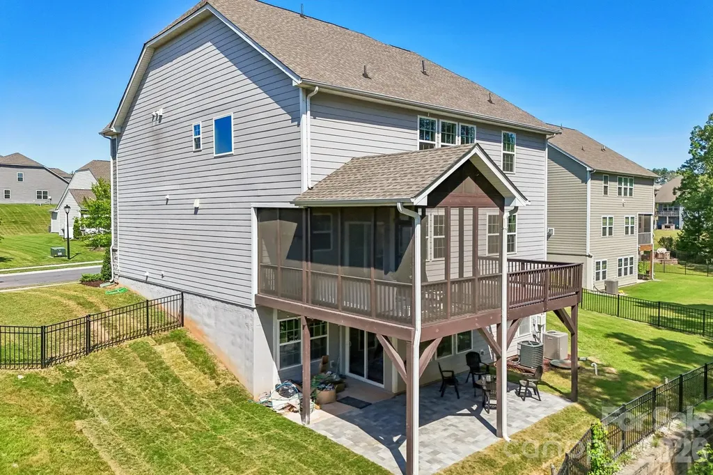17810 Burnt Hickory Drive Charlotte NC 28278