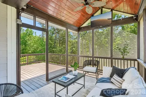 17810 Burnt Hickory Drive Charlotte NC 28278