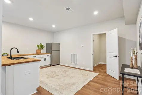 17810 Burnt Hickory Drive Charlotte NC 28278