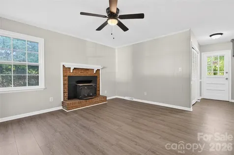 616 Old Farm Road Statesville NC 28625