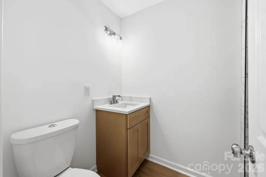918 Breezewood Drive Charlotte NC 28262