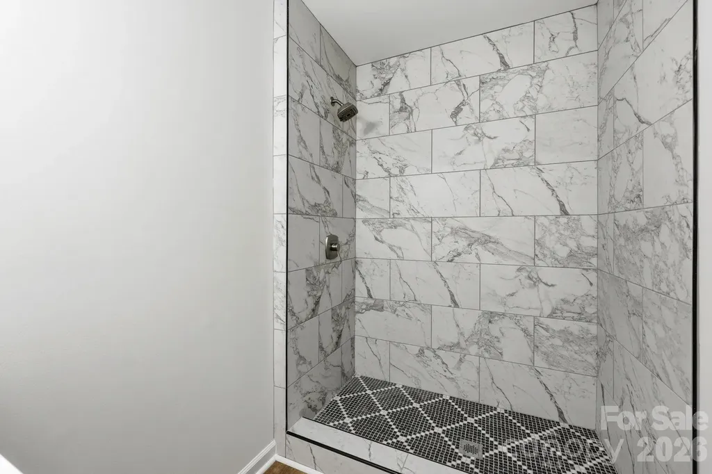 918 Breezewood Drive Charlotte NC 28262