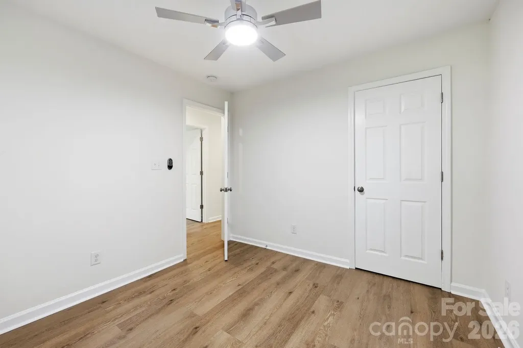 918 Breezewood Drive Charlotte NC 28262