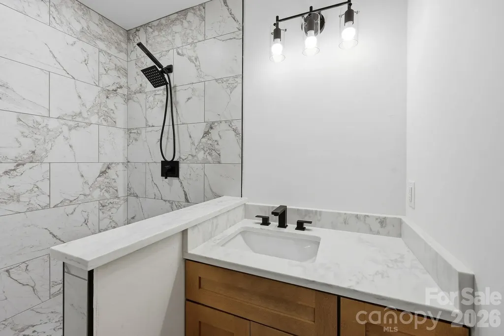 918 Breezewood Drive Charlotte NC 28262