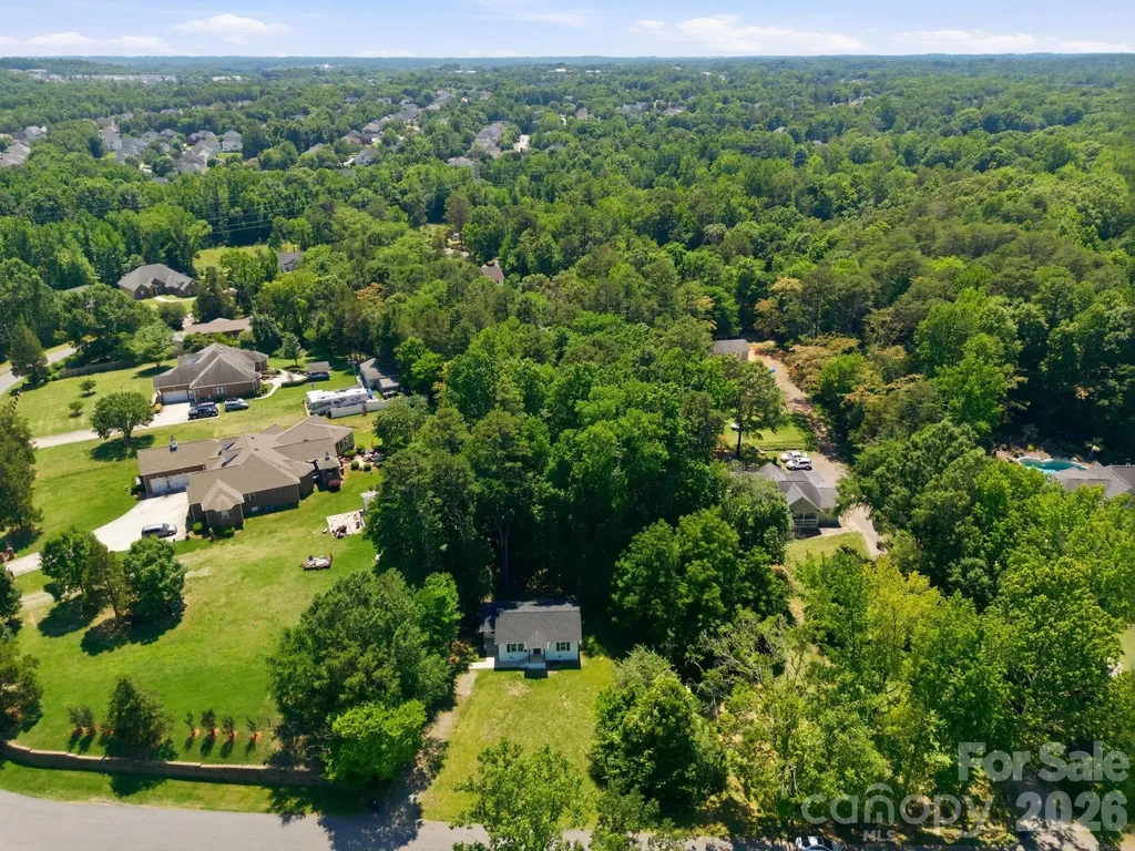 918 Breezewood Drive Charlotte NC 28262