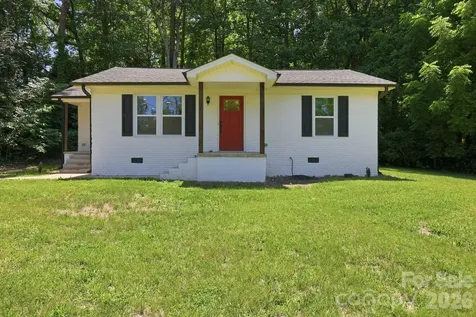 918 Breezewood Drive Charlotte NC 28262