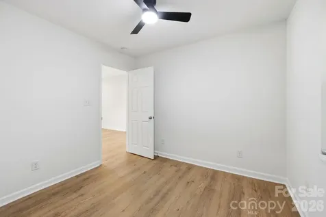 918 Breezewood Drive Charlotte NC 28262