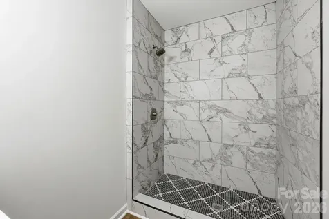 918 Breezewood Drive Charlotte NC 28262
