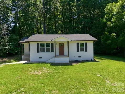 918 Breezewood Drive Charlotte NC 28262