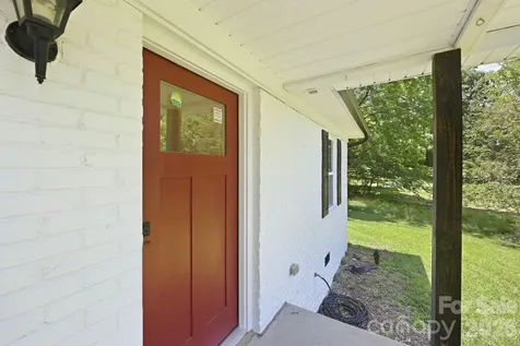 918 Breezewood Drive Charlotte NC 28262