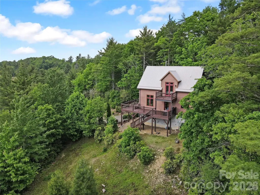 6365 Julius Drive Newland NC 28657