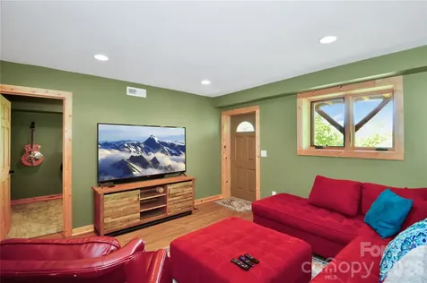 6365 Julius Drive Newland NC 28657