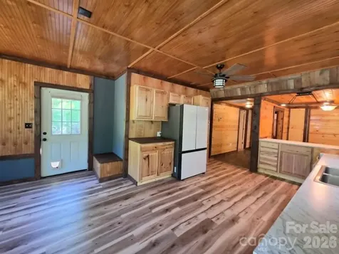 92 Buchanan Drive Bakersville NC 28705