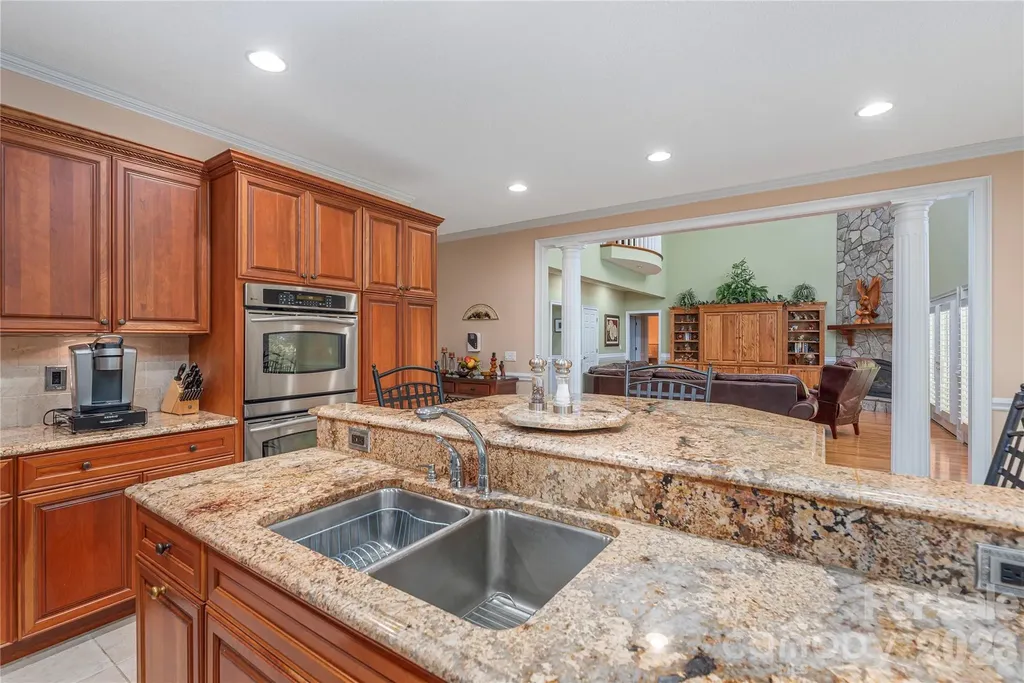 554 Breckenridge Road Waynesville NC 28785