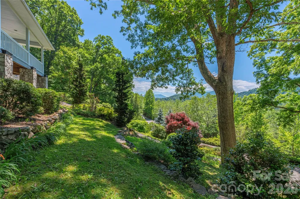 554 Breckenridge Road Waynesville NC 28785
