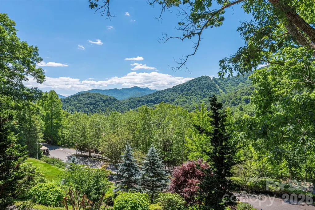 554 Breckenridge Road Waynesville NC 28785