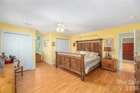554 Breckenridge Road Waynesville NC 28785