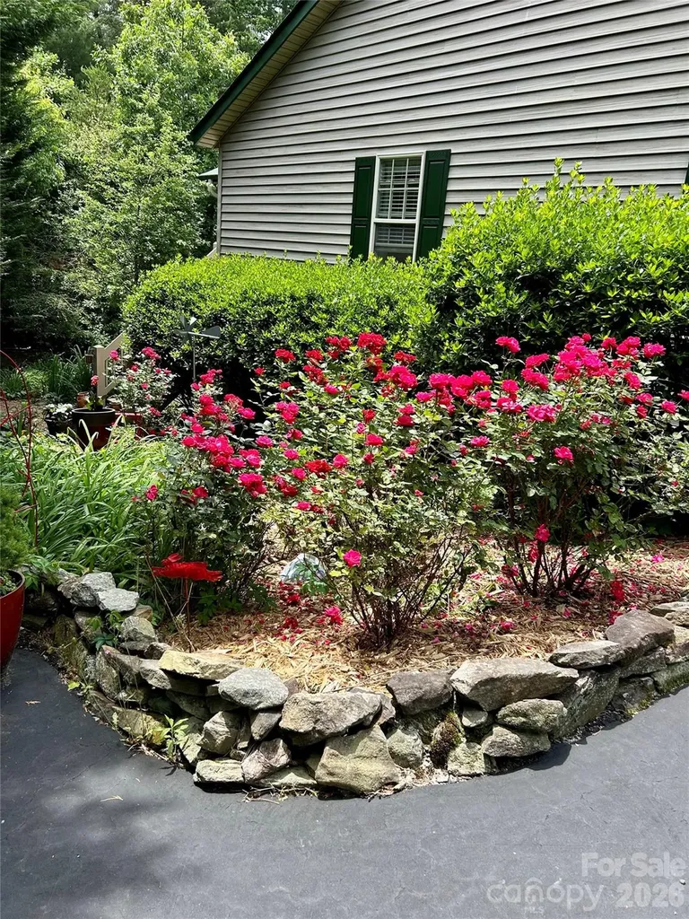9 Tall Pines Road Hendersonville NC 28739