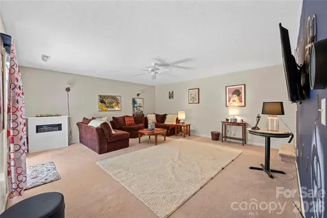 9 Tall Pines Road Hendersonville NC 28739