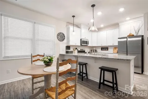 1986 Ambrose Way Denver NC 28037