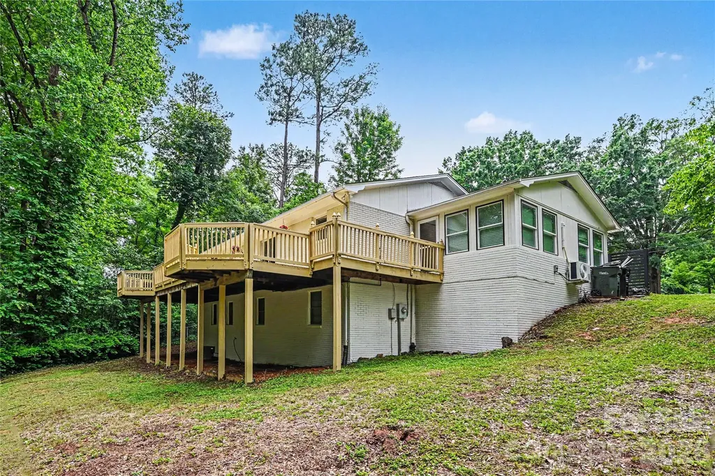 716 Grandview Drive NE Concord NC 28025
