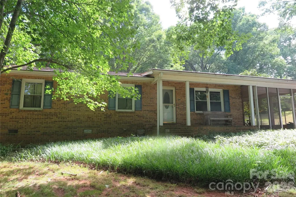 112 Glenn Oaks Drive Lawndale NC 28090