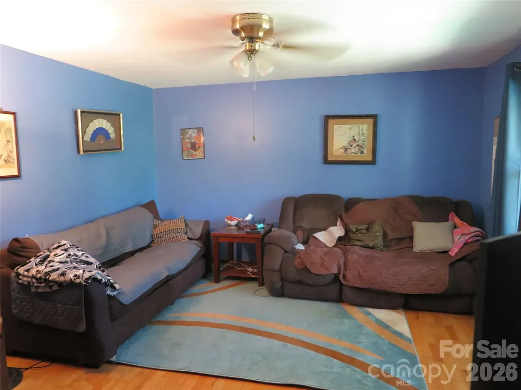 112 Glenn Oaks Drive Lawndale NC 28090
