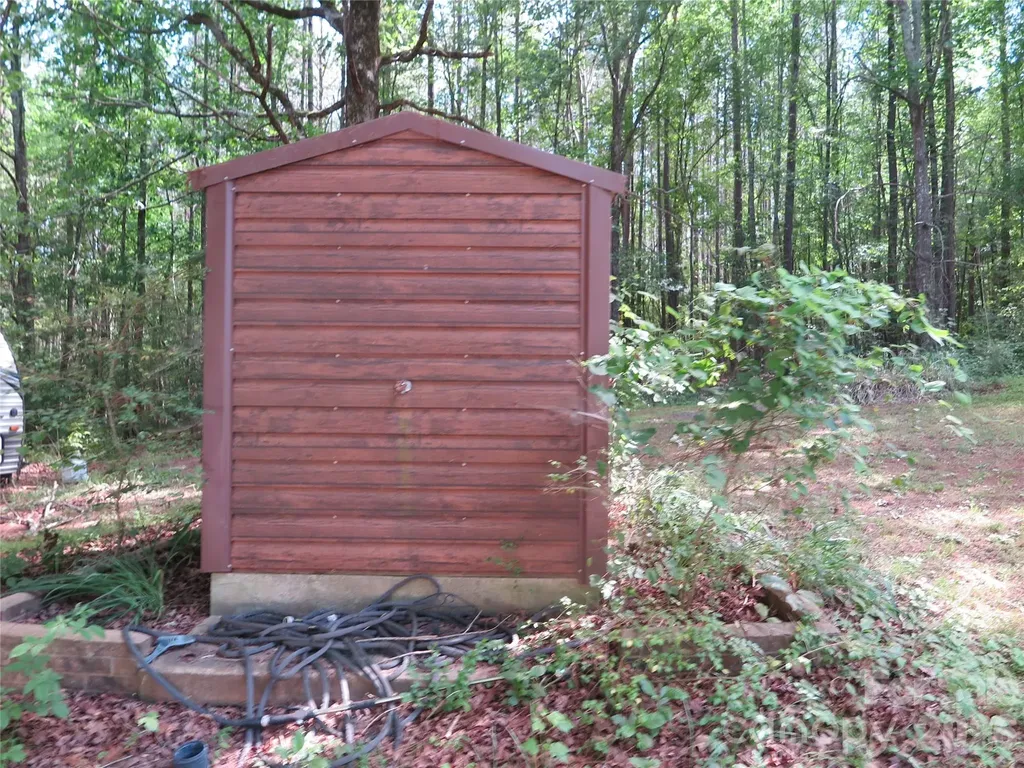 112 Glenn Oaks Drive Lawndale NC 28090