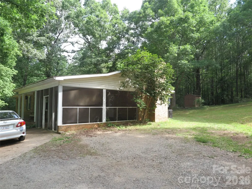 112 Glenn Oaks Drive Lawndale NC 28090
