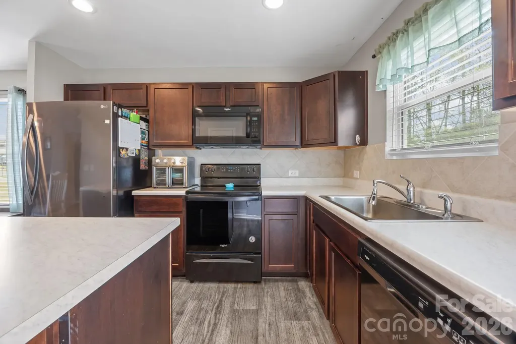 813 Yorkshire Drive Albemarle NC 28001
