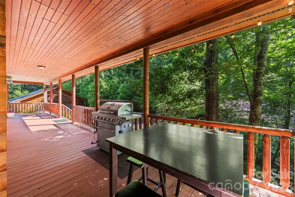 128 Hummingbird Lane Almond NC 28702