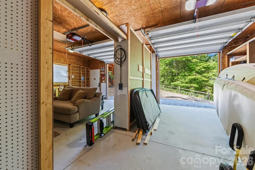 128 Hummingbird Lane Almond NC 28702