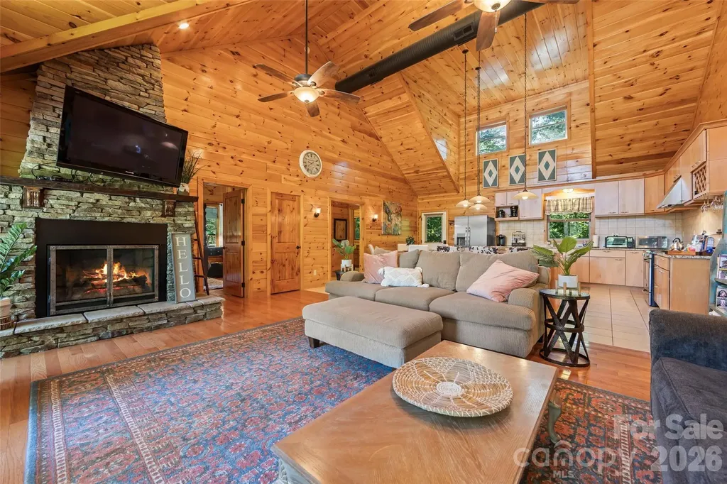 128 Hummingbird Lane Almond NC 28702