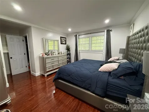 1130 16th Avenue NW Hickory NC 28601
