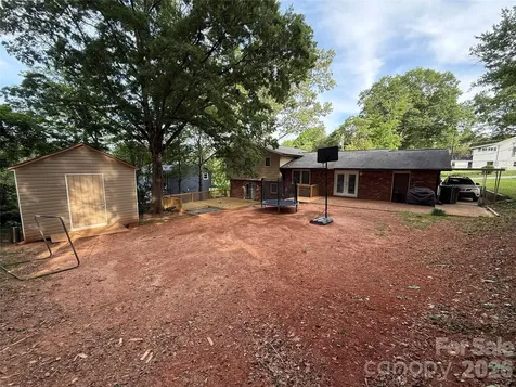 1130 16th Avenue NW Hickory NC 28601