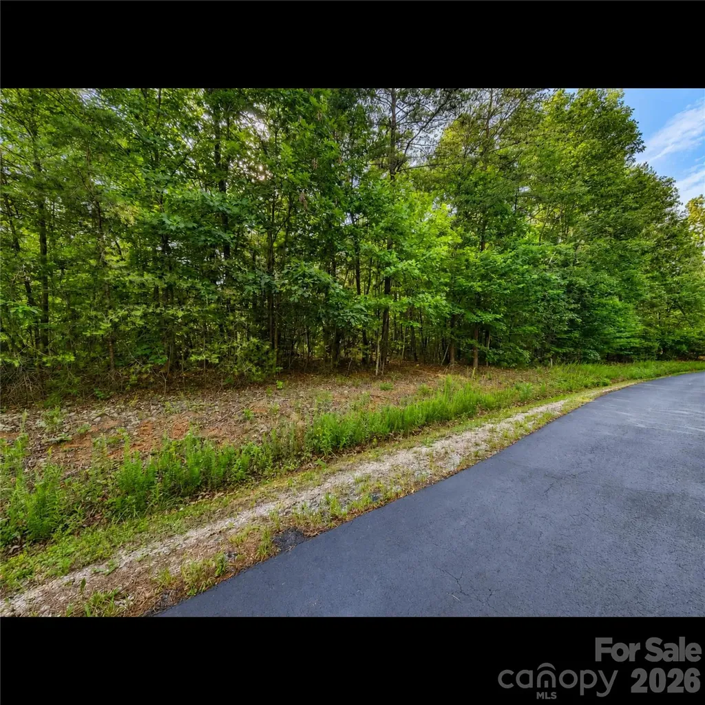 547 James View Road Marion NC 28752